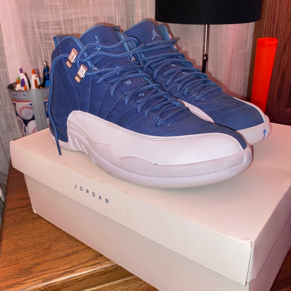 Jordan 12 indigo